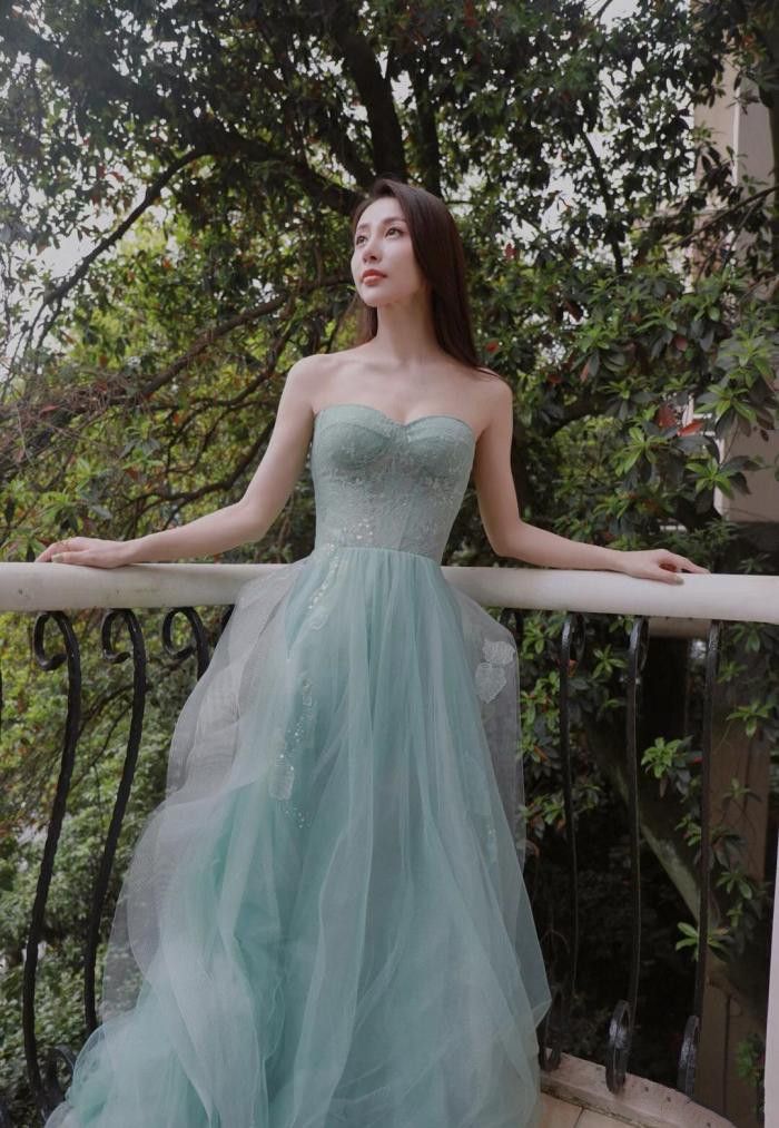 贾青,从歌手到演员的逆袭之路