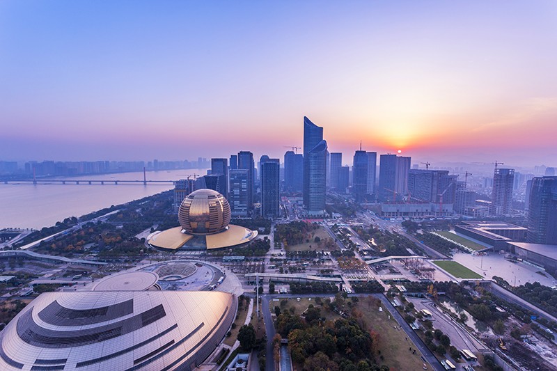 最新全国卖地收入排行：谁是最依赖土地财政的城市？
