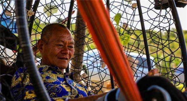 王承德是十里八乡的名人,前几年人们都非常羡慕王承德,而近两年王承德