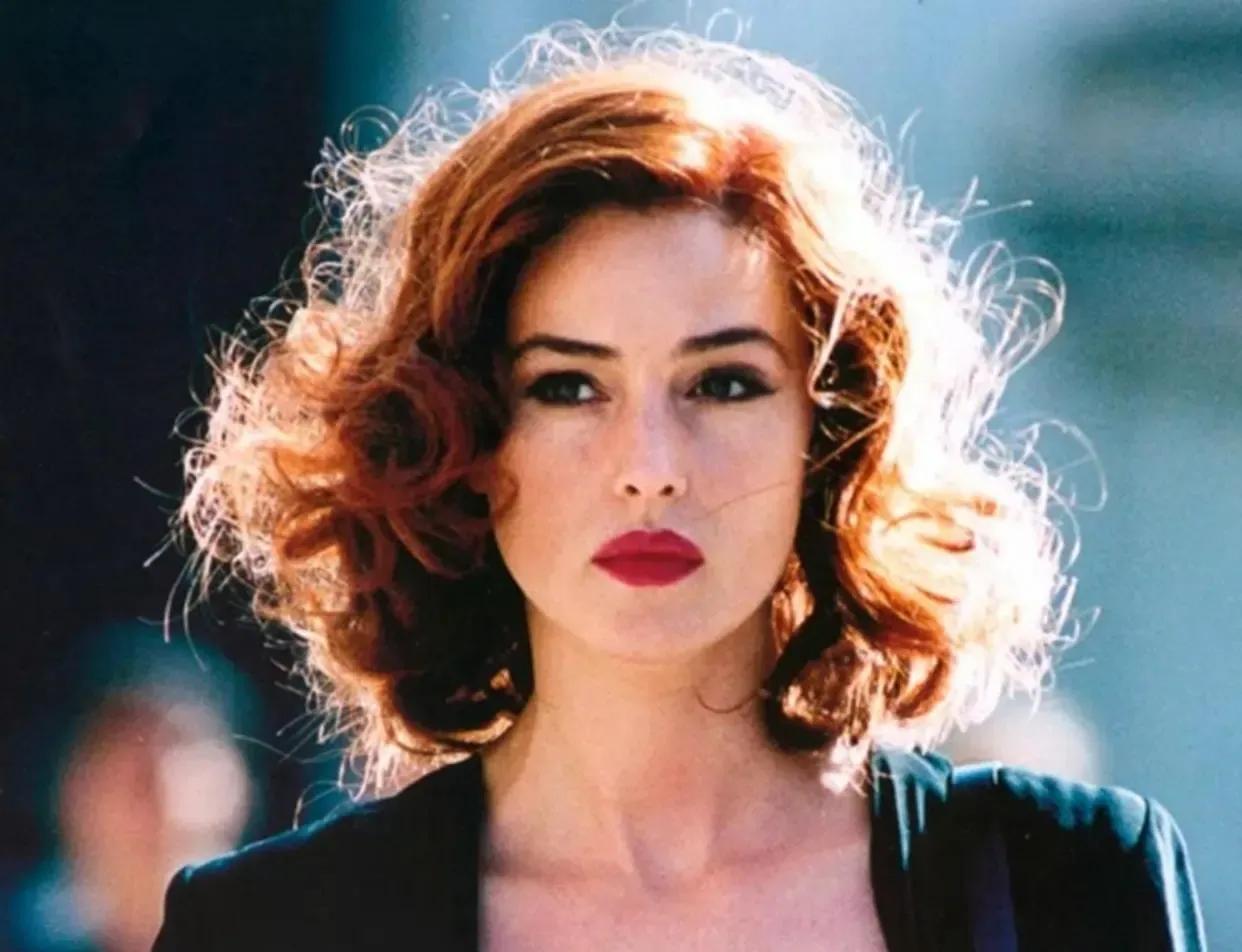 说电影:《不可撤销》贝鲁奇鲜花绽放时刻的悲伤痛苦