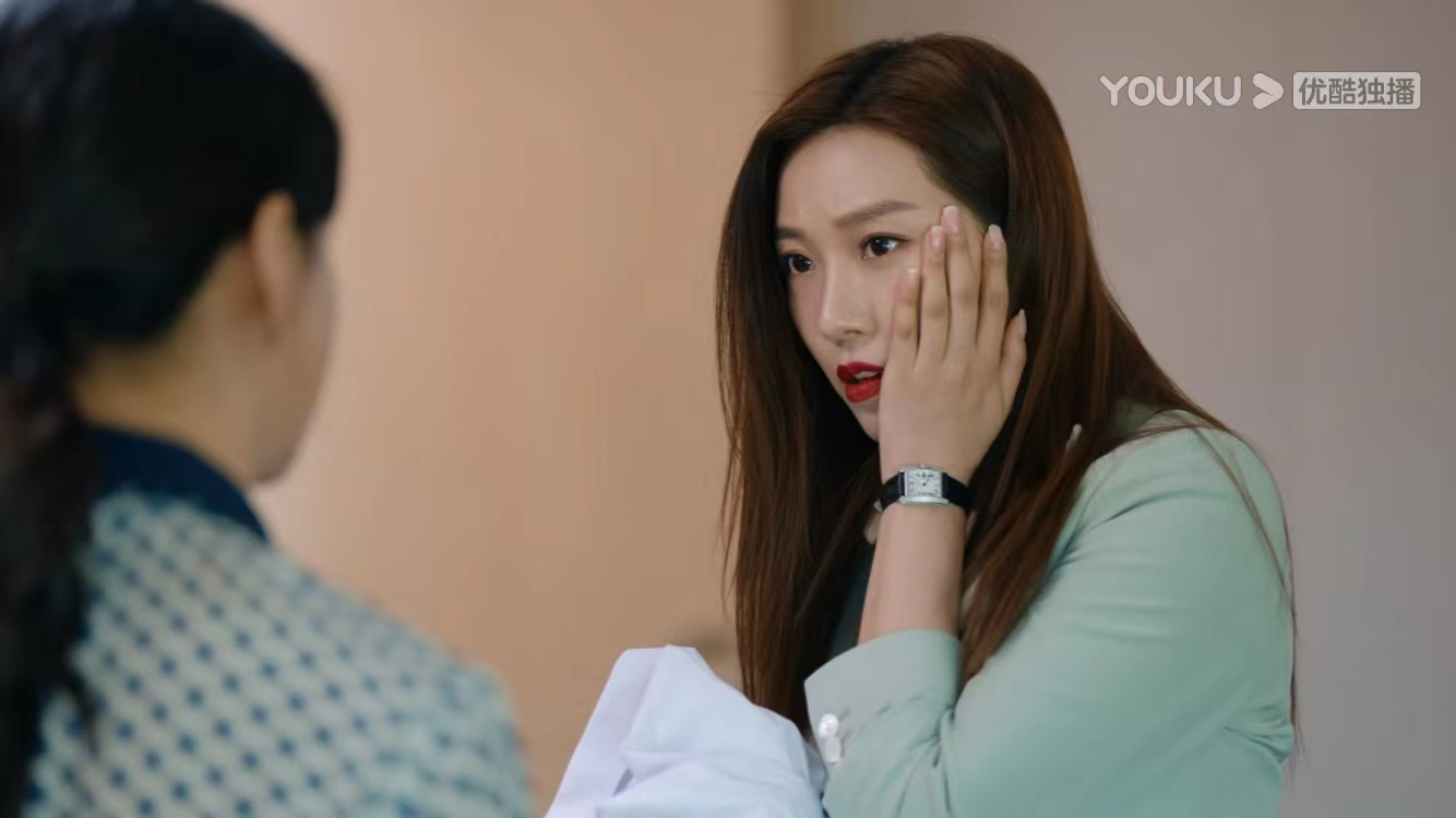 女心理师：被上司醉酒性侵的李薇，穿着暴露，是原罪还是借口？