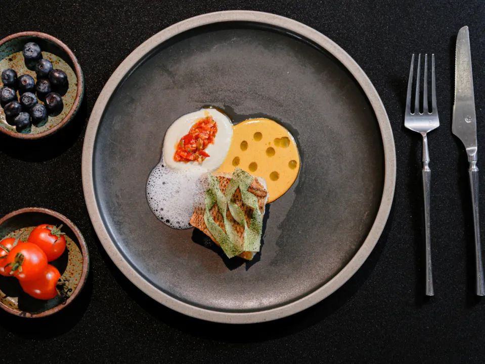 来自舌尖上的满足，只为击中你的味蕾