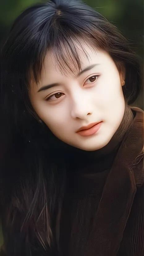 陈德容年轻时好美好水灵，难怪琼瑶为找她拍戏，愿意苦等三年