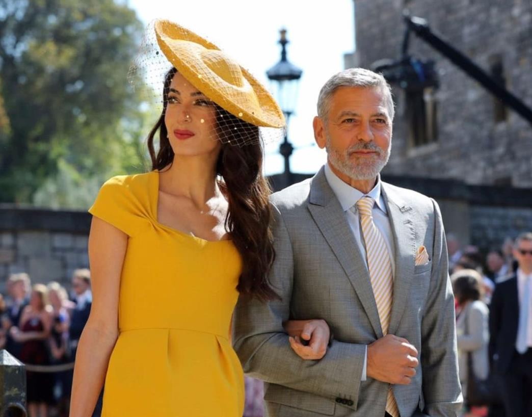 最美律师艾莫：打败21位情敌让奥巴马作证，治好恐婚症奥斯卡影帝