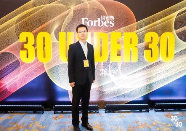 北京“90后”CEO：一年内获亿元融资，多次登上福布斯！曾获共青团中央表彰！