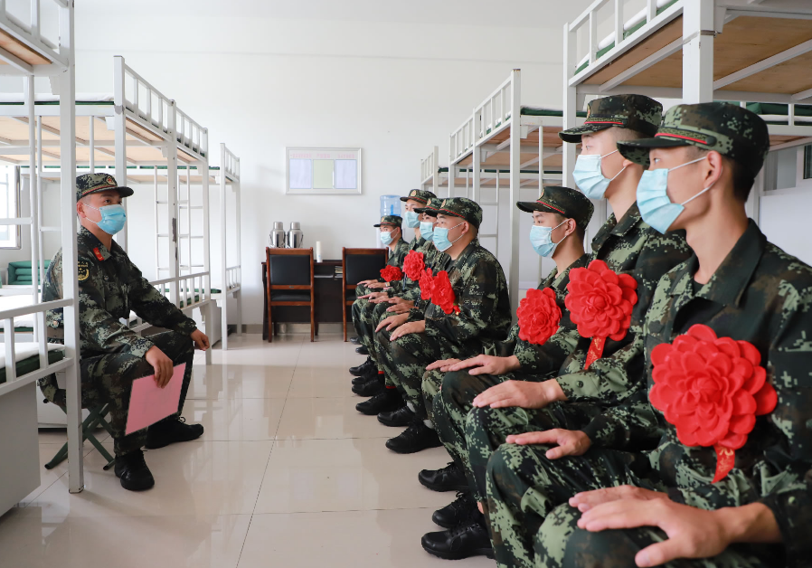 大学生义务兵退伍费发放标准2016（大学生服兵役两年后）