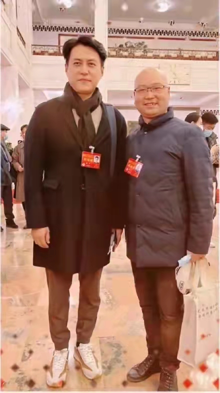 表面是演员，其实有“铁饭碗”的7位明星，他们个个都有编制