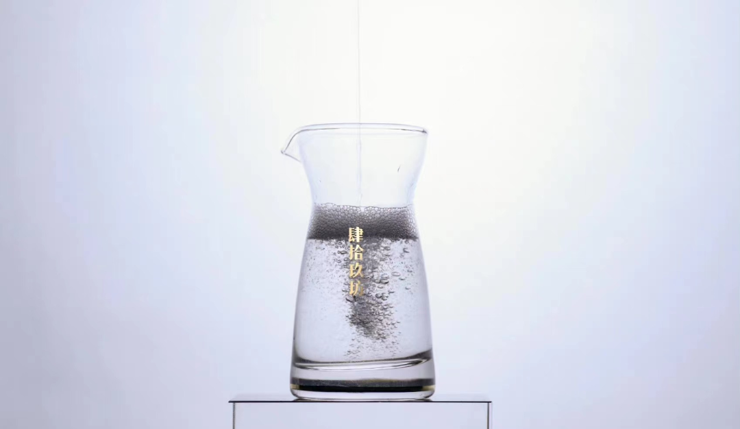 后酱酒时代：郎酒向「左」，肆拾玖坊向「右」