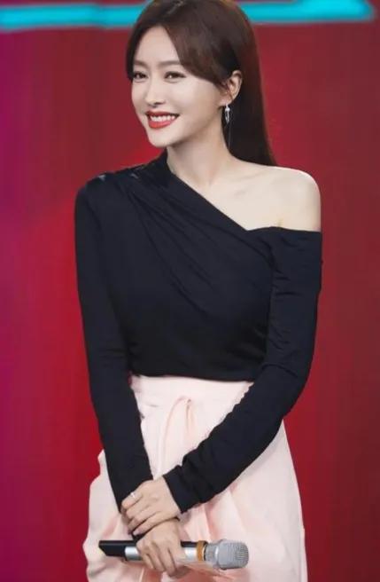 她的一滴泪 天上一颗星