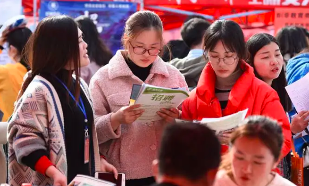 年纪越大越“吃香”的专业，不仅没有中年危机，退休后还会被返聘