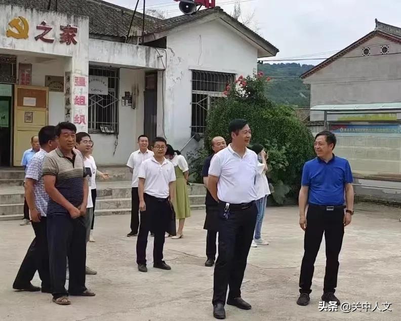 陇县县委副书记调研指导软弱涣散村党组建设工作