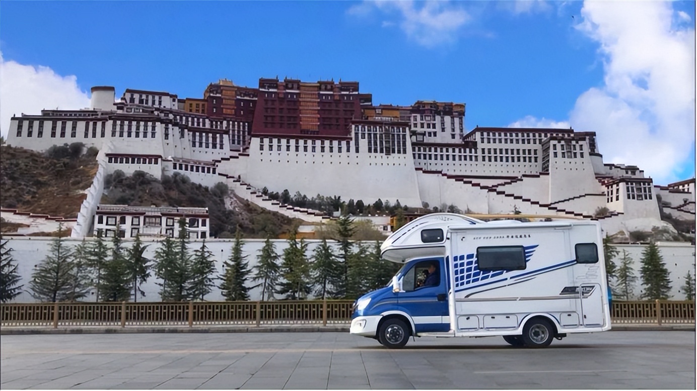 想買(mǎi)房車(chē)怎么挑？選對底盤(pán)很重要 南京依維柯 房車(chē)改裝專(zhuān)家
