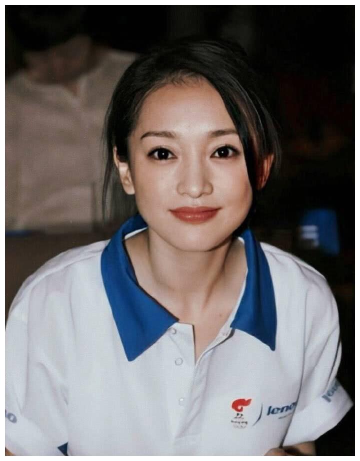 周迅，时尚优雅型美女