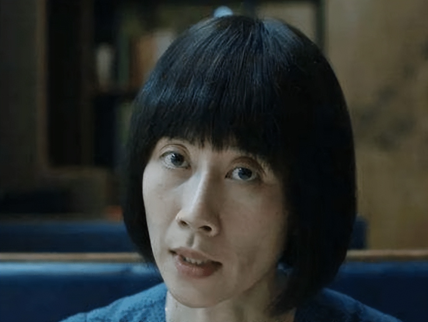 越瘦越丑的10位女星，个个皮松肉垮，脸无二两肉