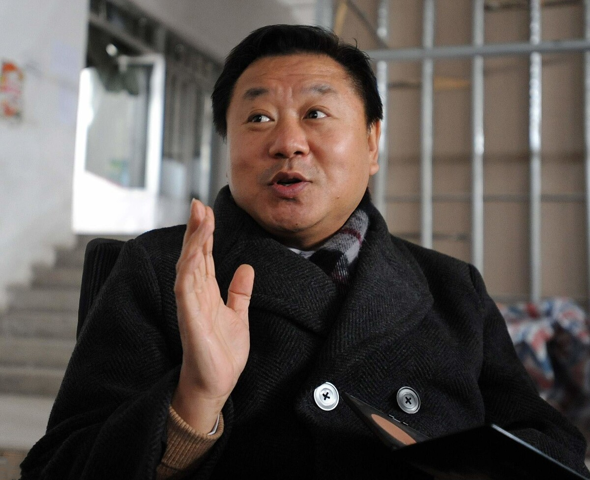 无绯闻、无情人，这6位男星个个是“妻管严”，堪称娱乐圈清流