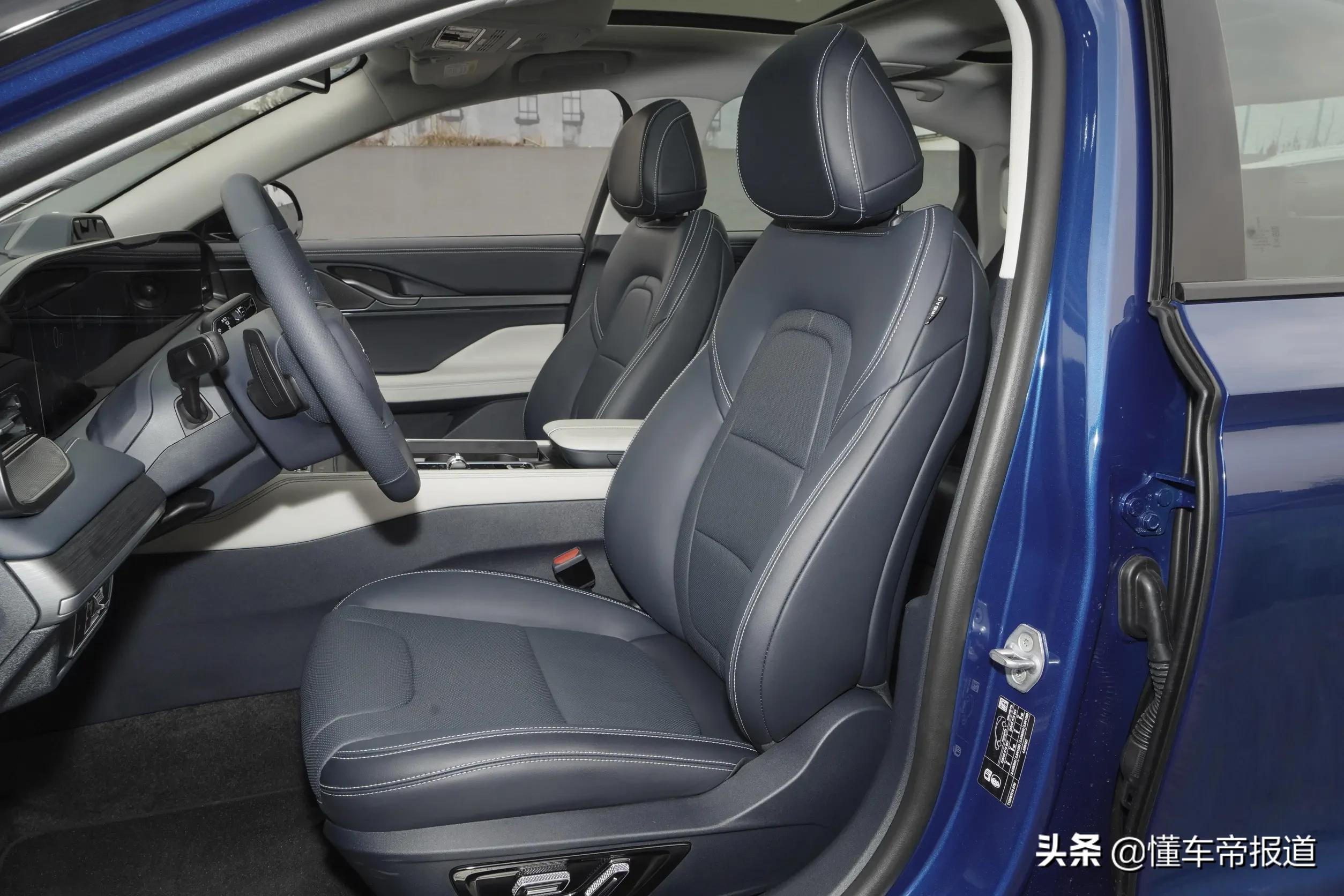 新车 | 两种外观风格可选，尊享版车型更具性价比！林肯Z购车手册