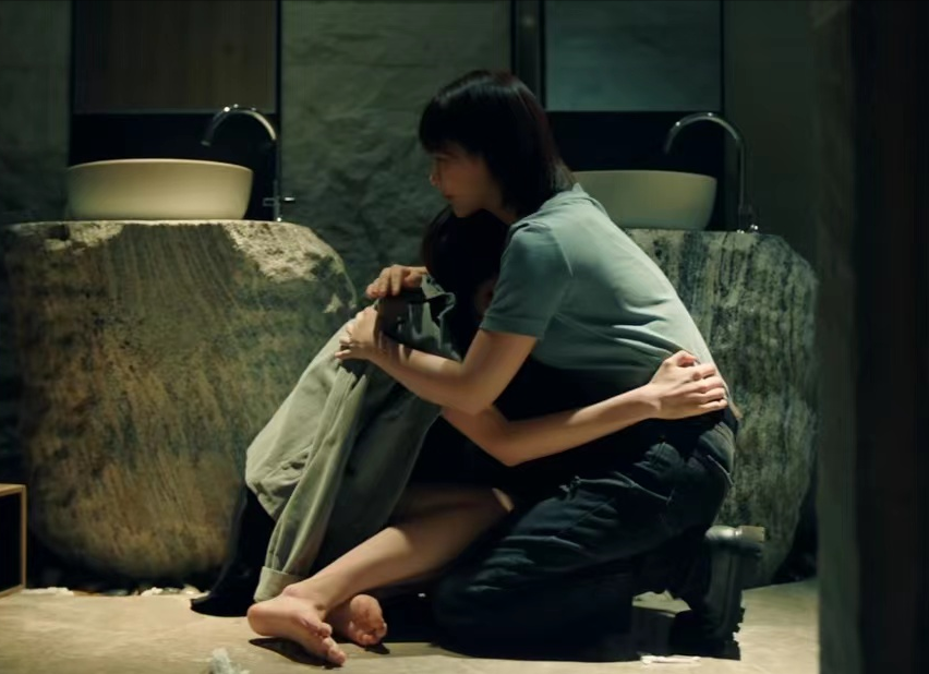 女心理师：被上司醉酒性侵的李薇，穿着暴露，是原罪还是借口？