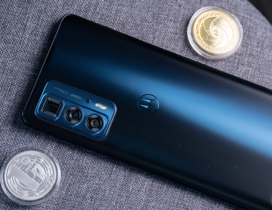 2022適合送父母的4款手機，1500左右，千元真香機，再用3年沒壓力