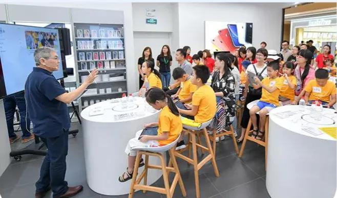 用iPad学编程 学得乐趣十足 苹果推出全新Swift与Xcode免费课程