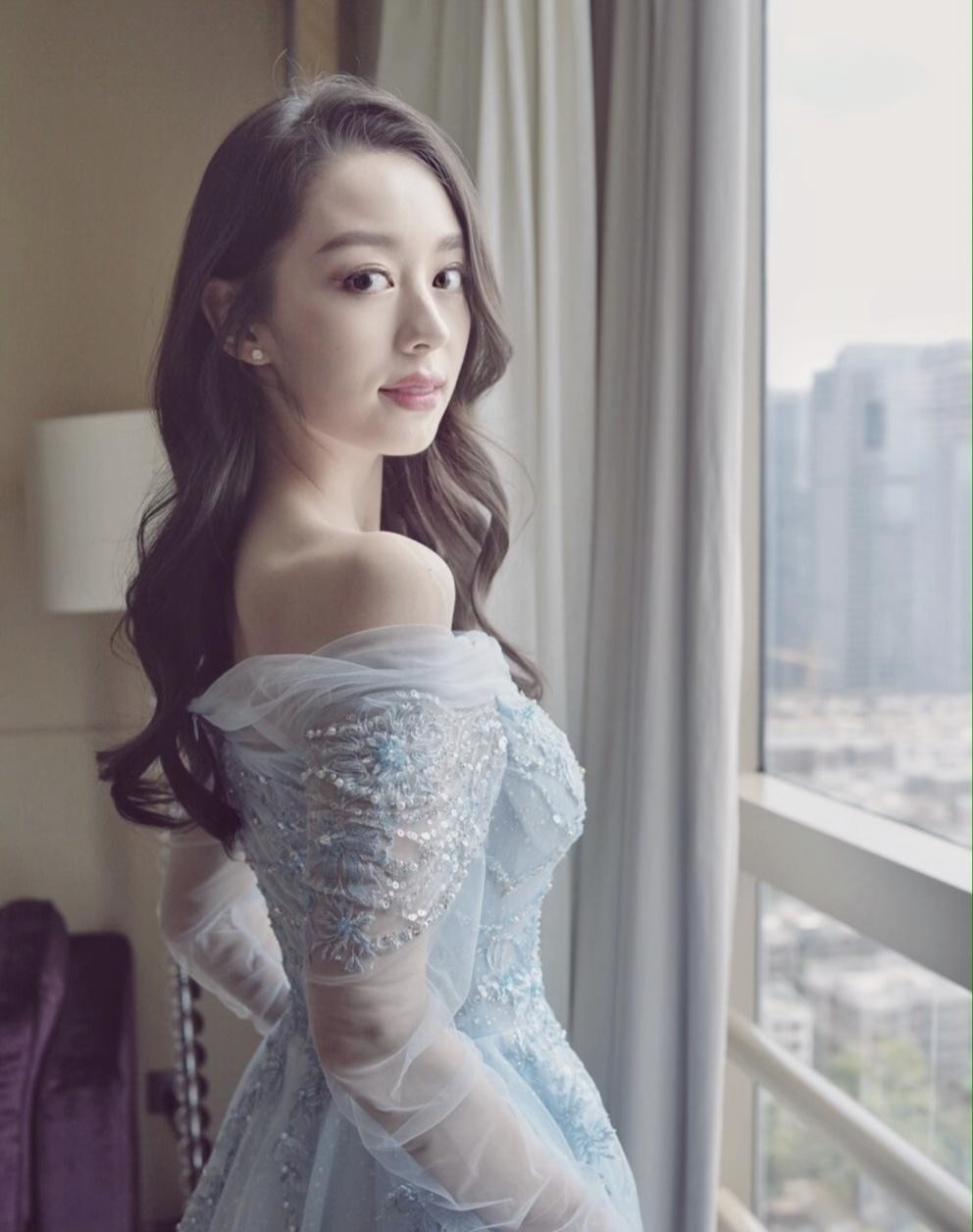 脸和身材判若两人，天使脸魔鬼身材的女明星，有的绝色有的尴尬