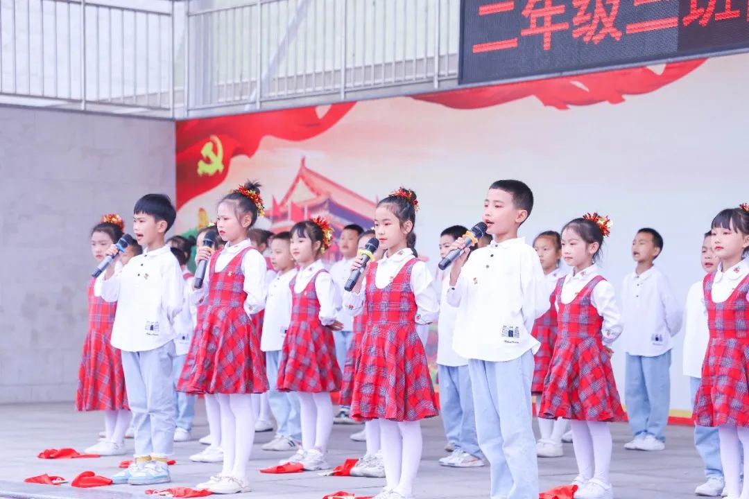 成都市双流区黄甲小学携手黄甲幼儿园开展手拉手幼小衔接活动