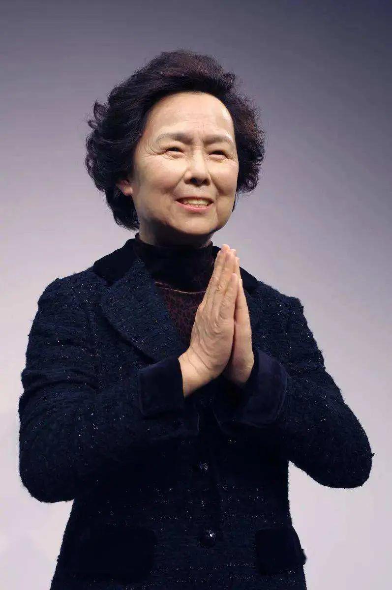 同曲异词：评《西游记》插曲之词作