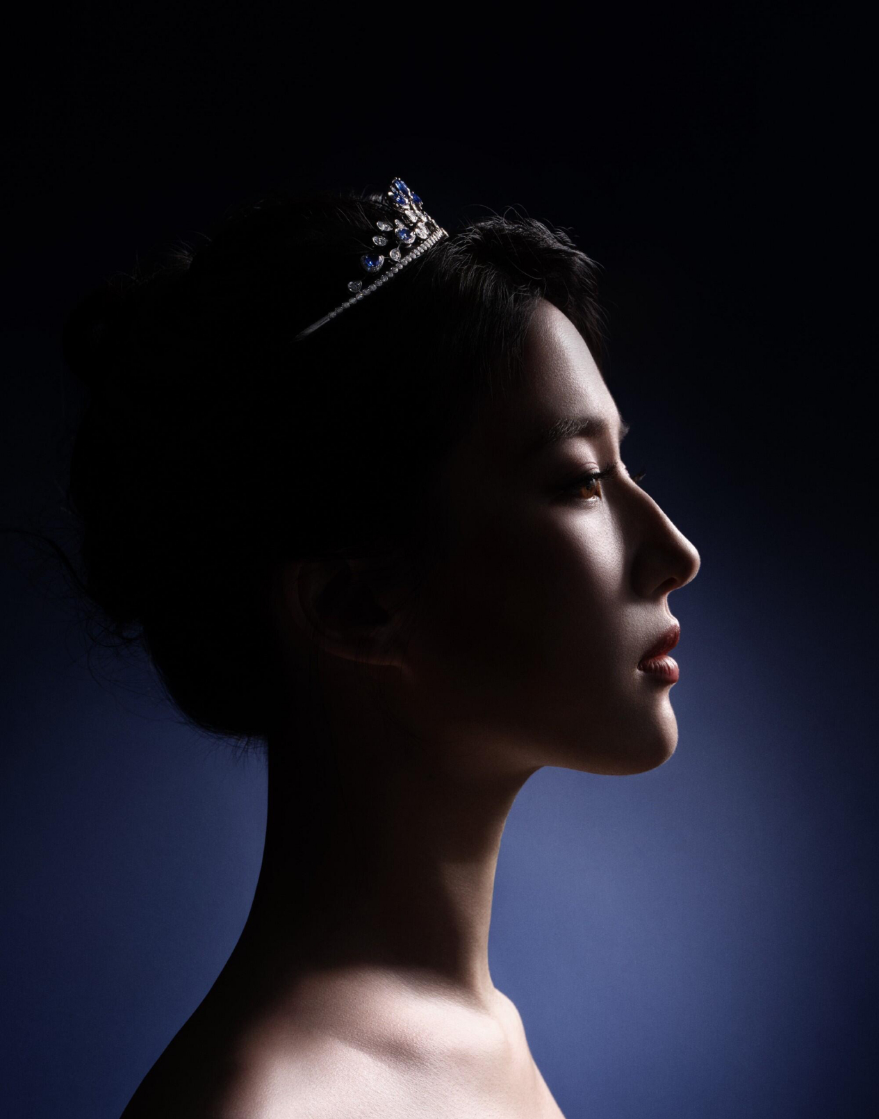 刘亦菲的“侧颜”让我明白，“驼峰鼻”也可以很美