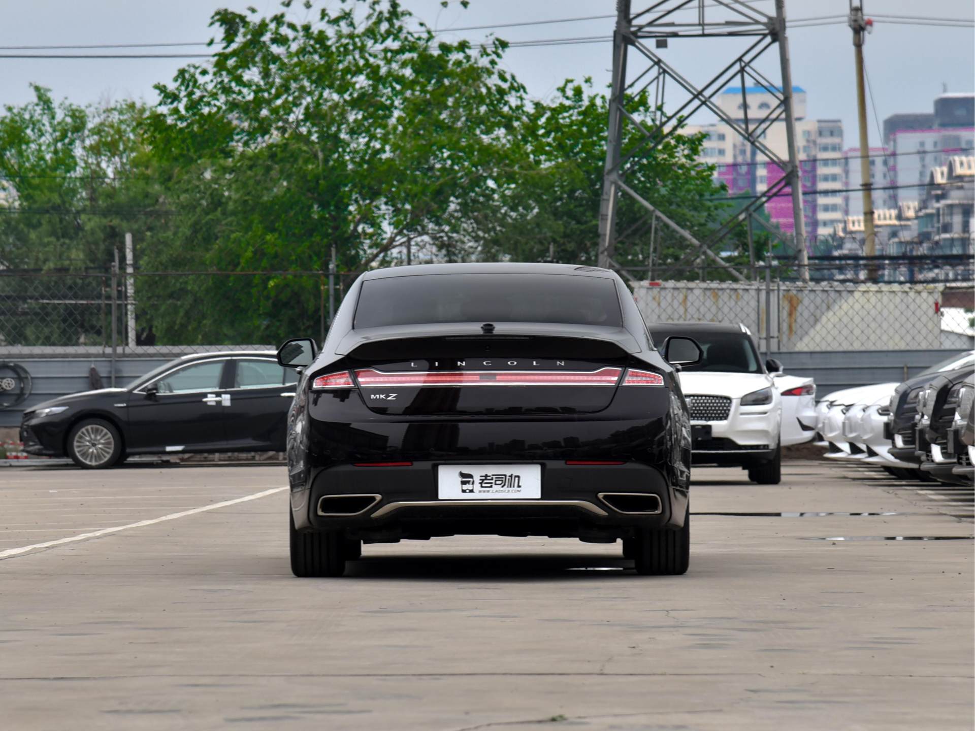 进口的中型车,优惠非常大,还豪华有个性,带你看林肯mkz