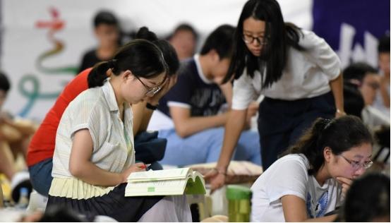 “高考成绩”和“模考成绩”，两者之间差多少？985学霸给出答案