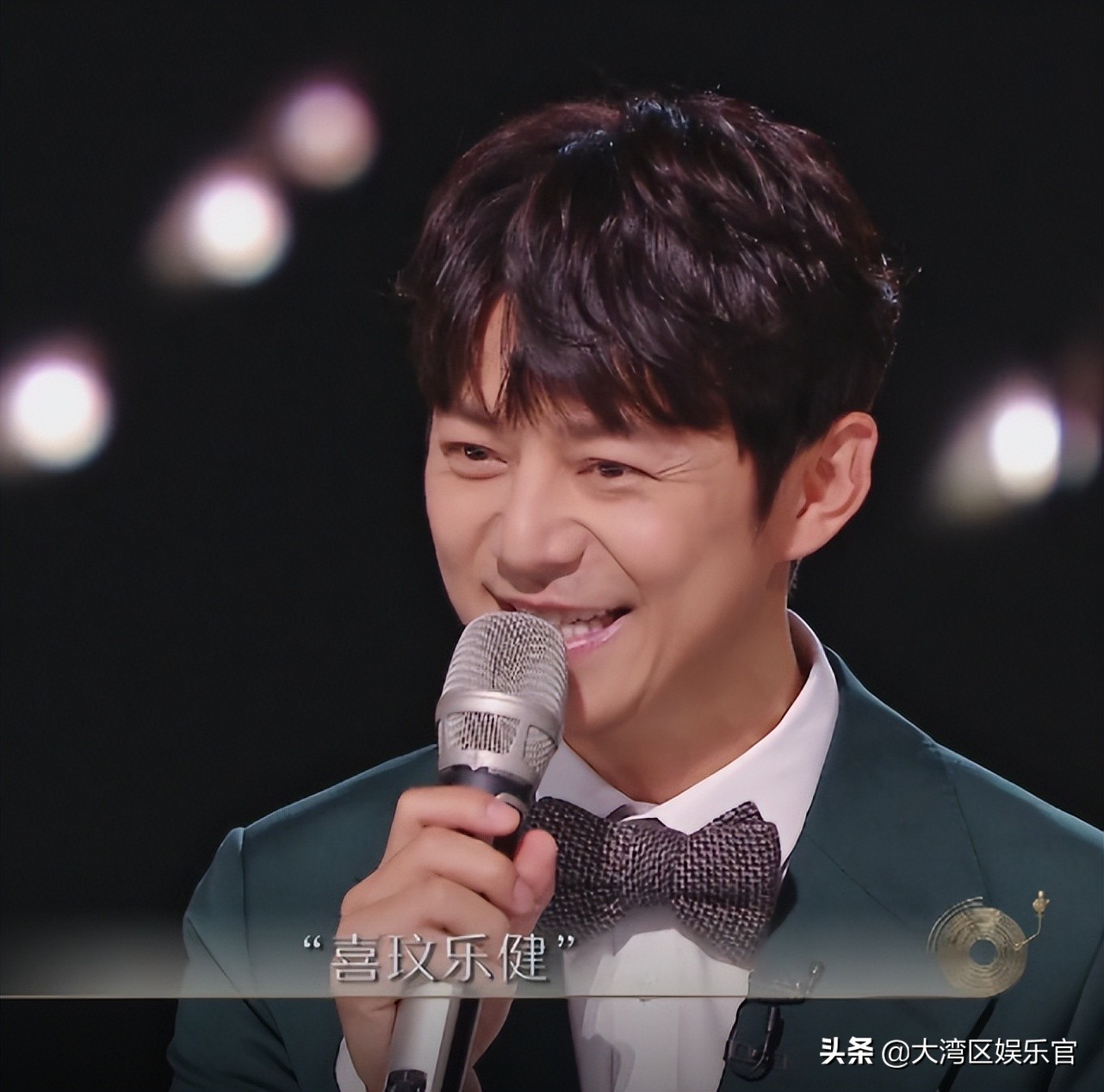 《声生不息》新二李：“喜玟乐健”笑料多，李健使出“童子功”