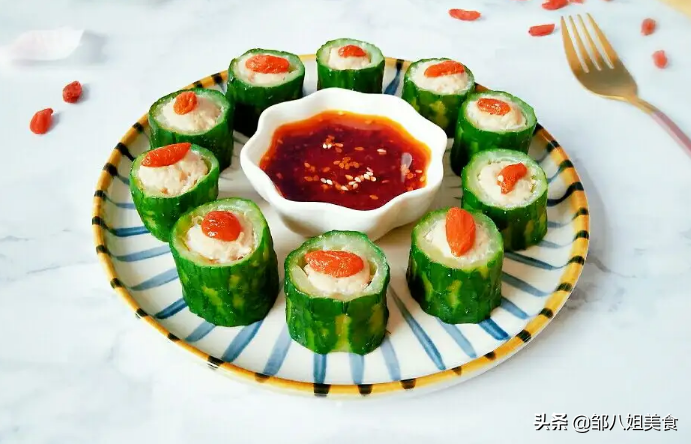 “夏季常吃瓜，物不用抓”，5瓜要多吃，身健康少生病