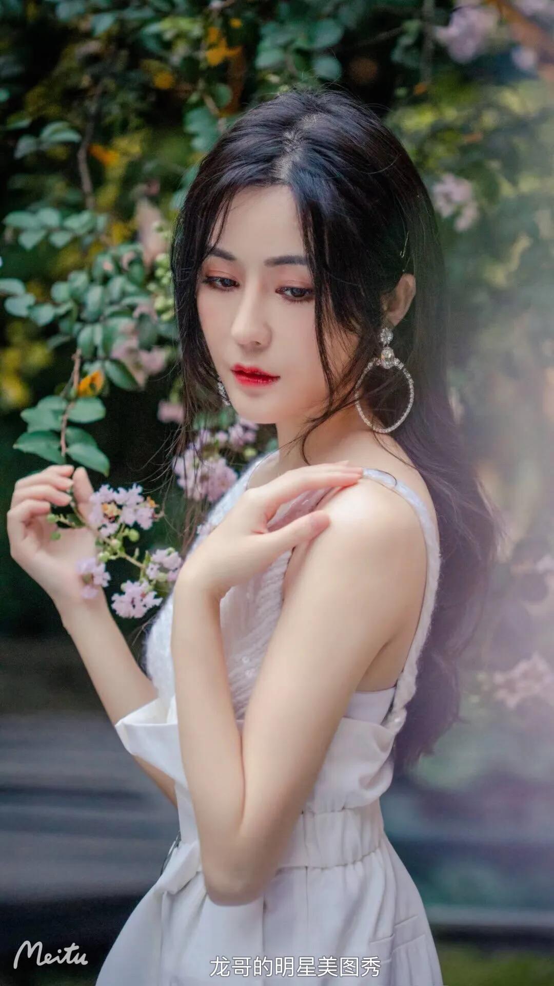 明星美图秀：汤晶媚