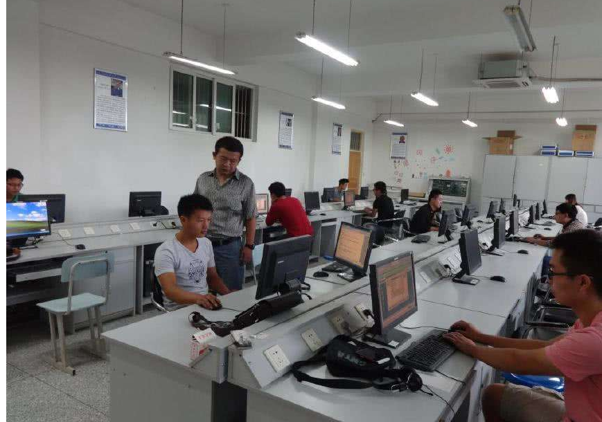 大学里最难熬的6个专业，学生吐槽比高三还累，学生：我想回高中