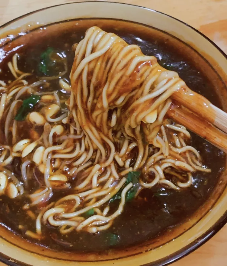 四川人吃早餐真的太认真了!_晶羽科技