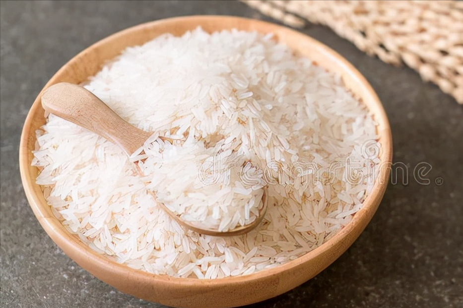 买大米，长粒和圆粒有啥区别？原来有2点不同，很多人搞不懂