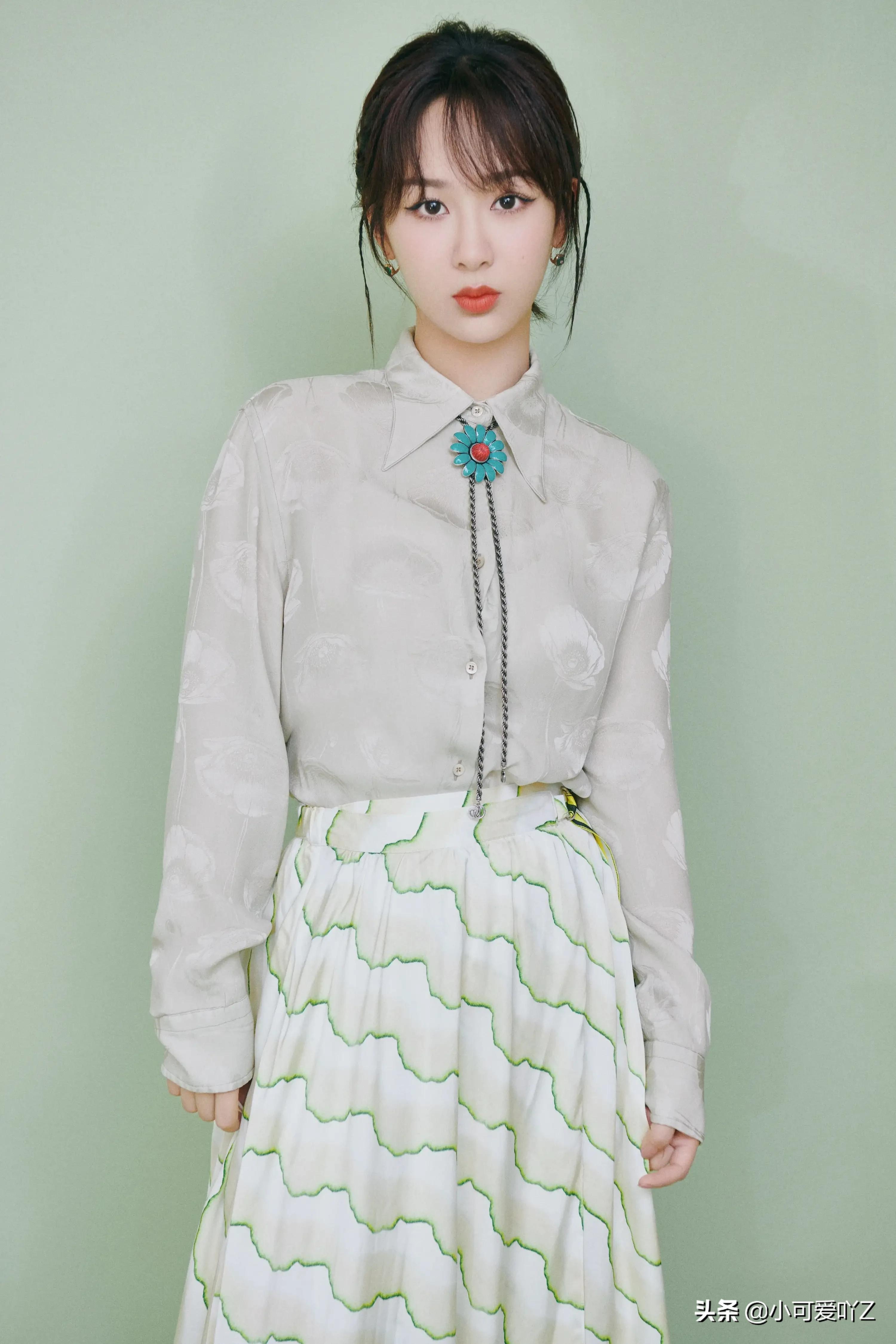 杨紫，美丽裙装，青春少女