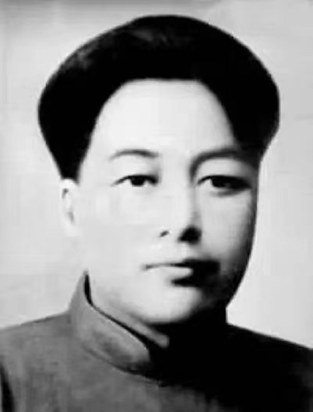 毛主席病逝多年，一姓贺的老人对儿女说：你们把姓氏改回“毛”吧