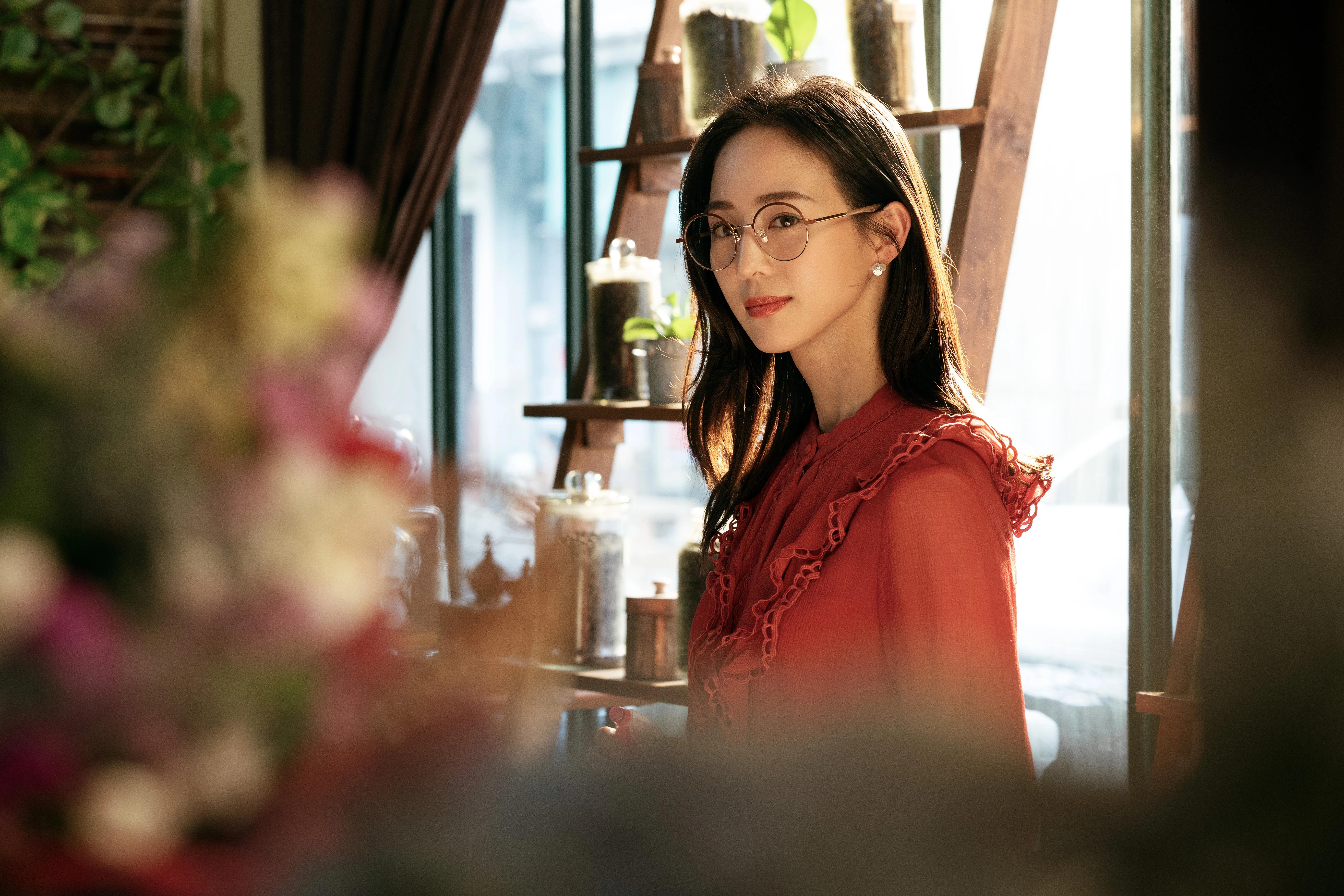 《唐人街探案》张钧甯lvy玫瑰红长裙高清原图