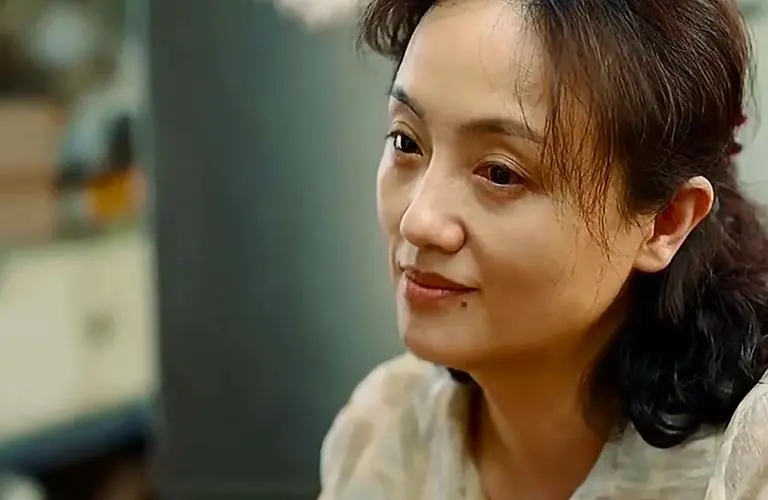 “努力派”朱媛媛：有演技更有艺德，一辈子只谈了一场恋爱