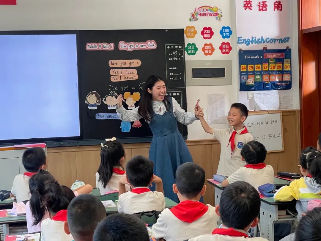 磨课凝心聚力 优课精彩呈现｜实验小学外国语学校举行英语磨课活动