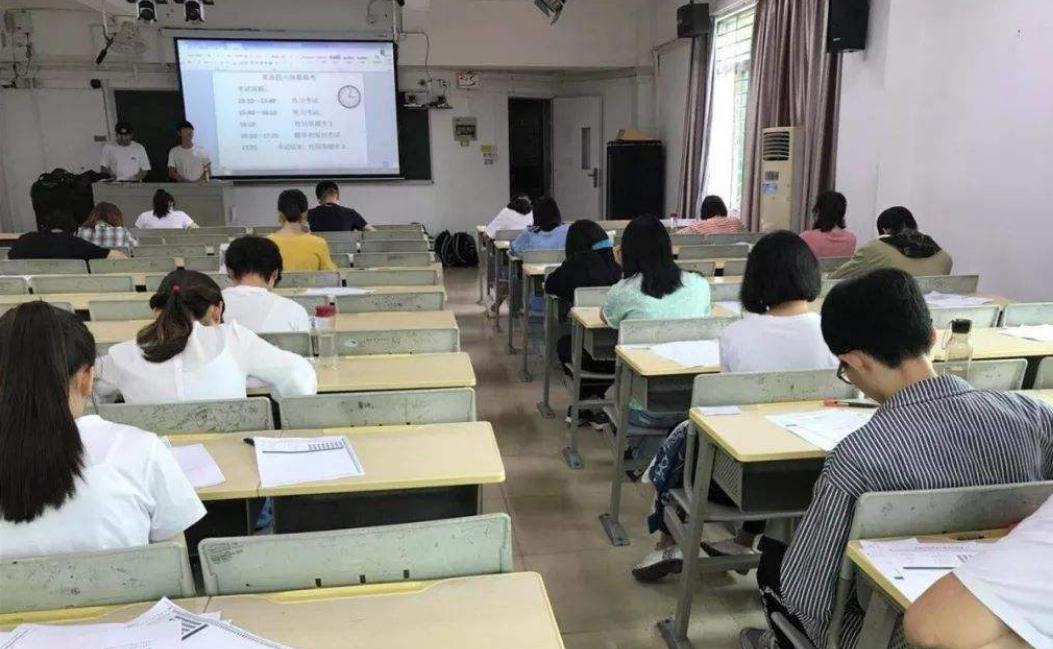 大学辅导员吐露：四六级不要“缺考”，后果比“不及格”更严重