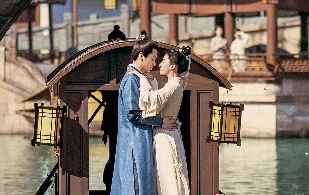 电视剧评分前十，悬疑剧占了5部，《人世间》不是第一