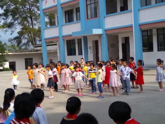 那个10岁参加高考，16岁读博，强迫父母在北京买房的男孩现状如何