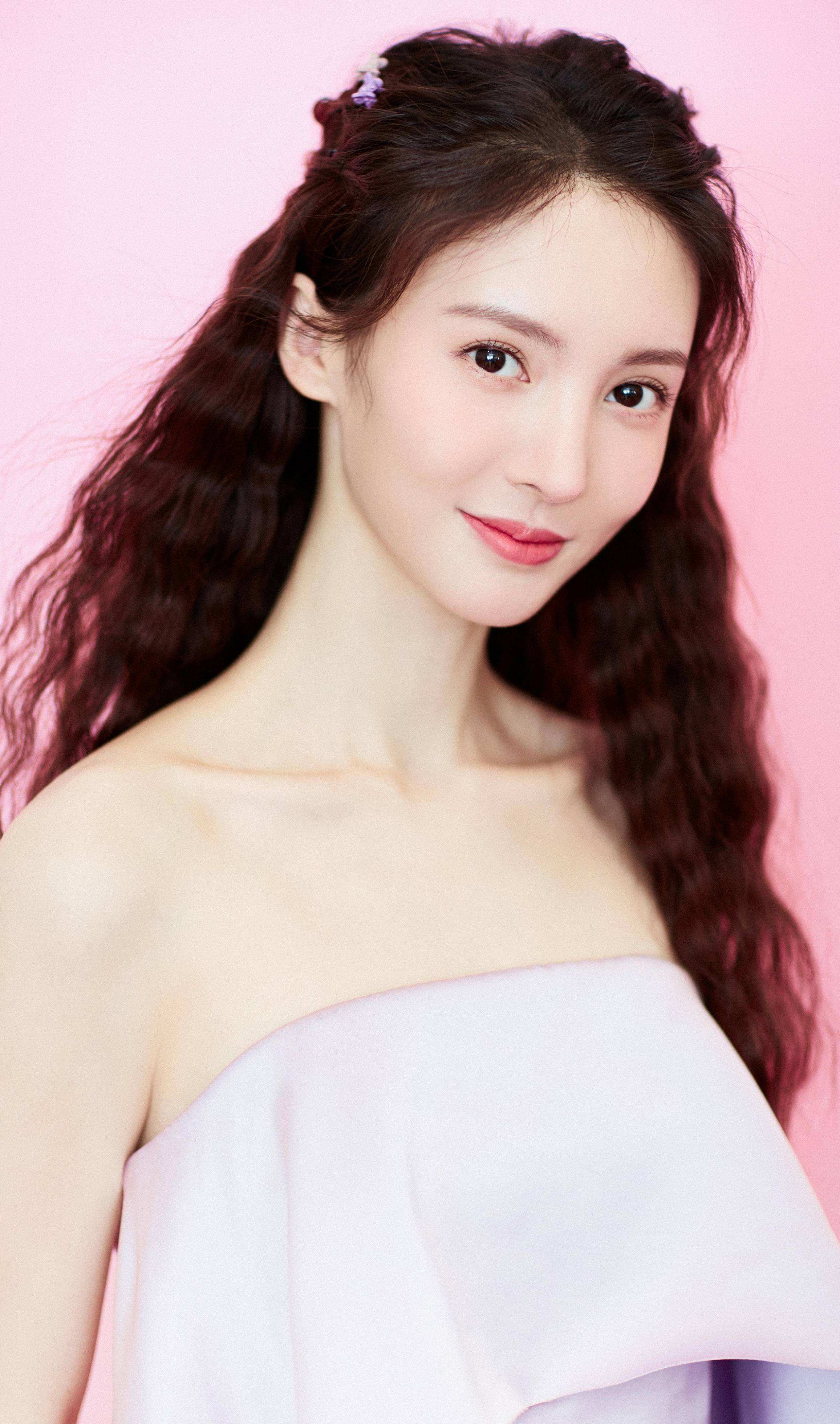 从“当红小生”到“劣迹艺人”，邓伦终究是变成了自己讨厌的模样