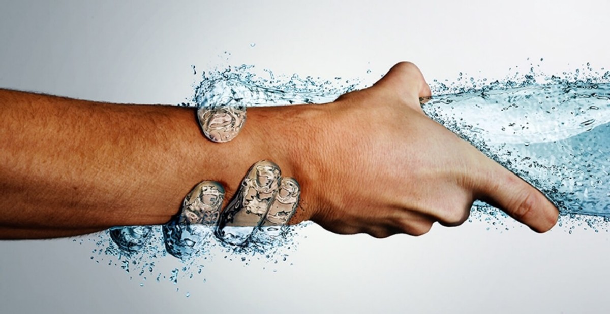 長壽的人每天飲用的3種水，每天堅持喝，幫助人們延年益壽