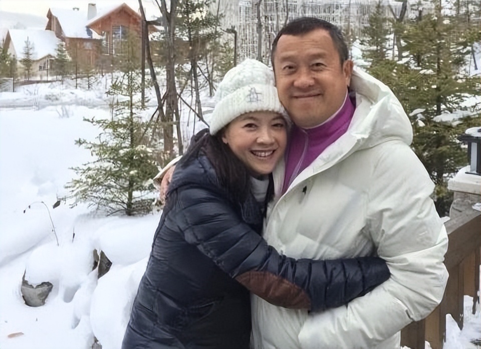 父亲是歪瓜裂枣，女儿却貌美如花？这10位星二代的长相好奇妙