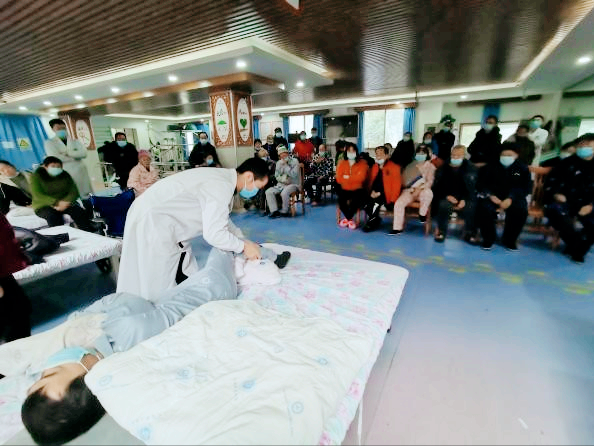 剑阁县中医医院开展良肢位摆放及治疗技巧讲堂
