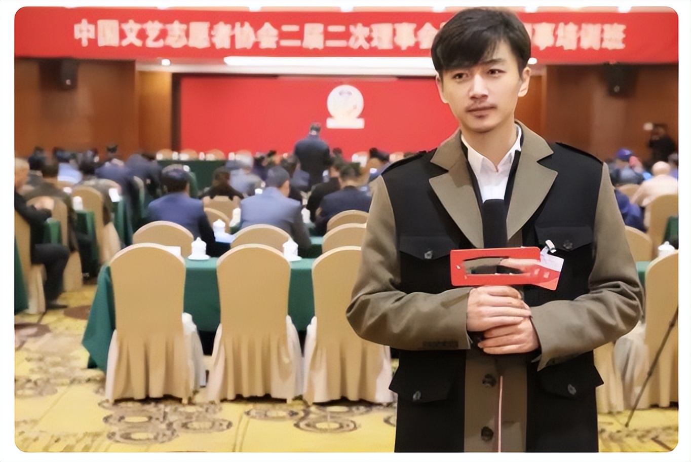 表面是演员，其实有“铁饭碗”的7位明星，他们个个都有编制