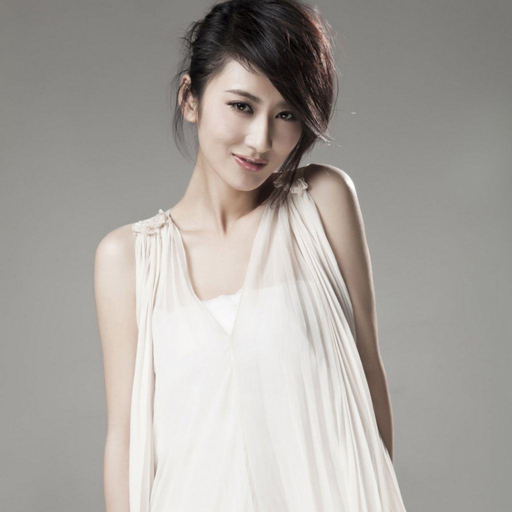 郭珍霓从小喜欢表演,但是父母不支持她的爱好,希望她考音乐专业,将来