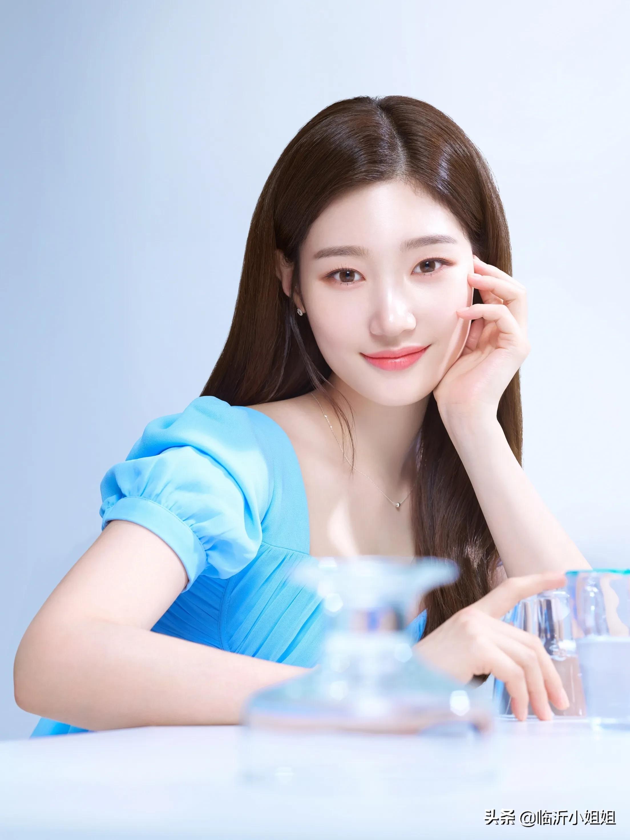 郑采妍，人间樱花的形象，清爽明丽的气息，太甜啦